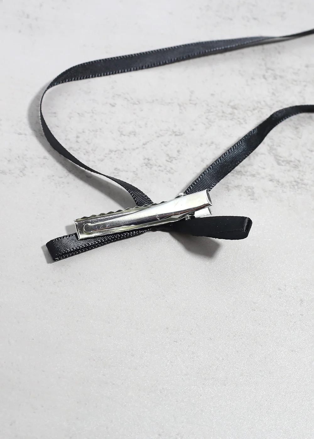 2 PC Long Thin Bow Hairclips - Mrs Treak