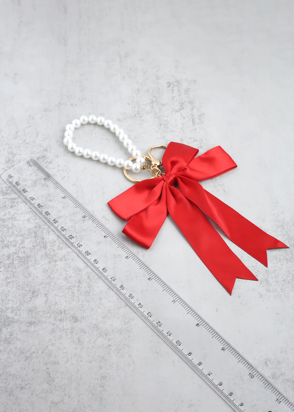 Elegant Bow Pearl Keychain - Mrs Treak