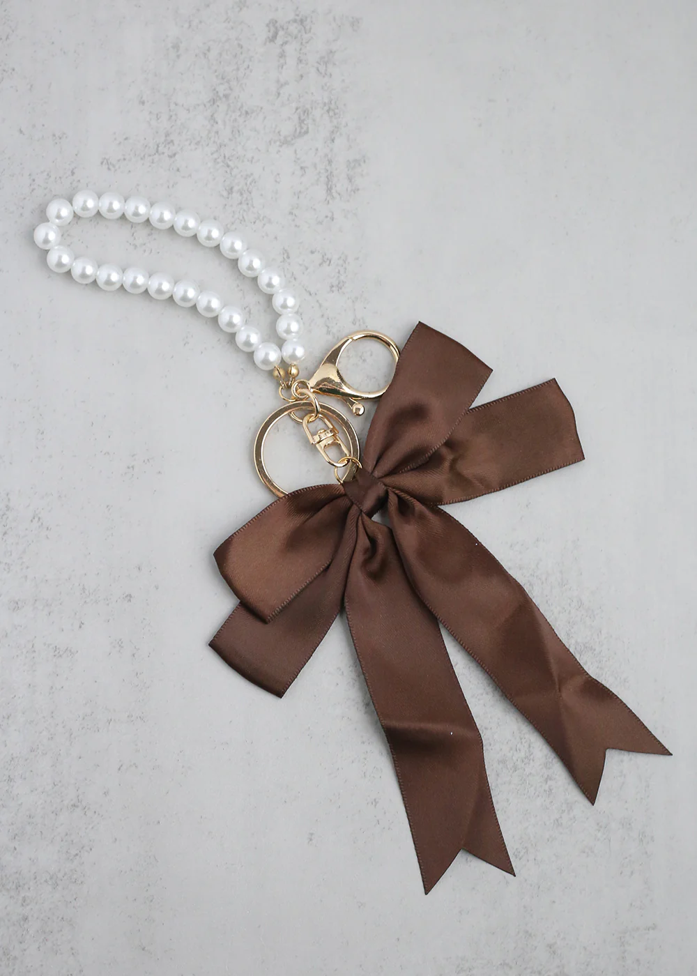 Elegant Bow Pearl Keychain - Mrs Treak