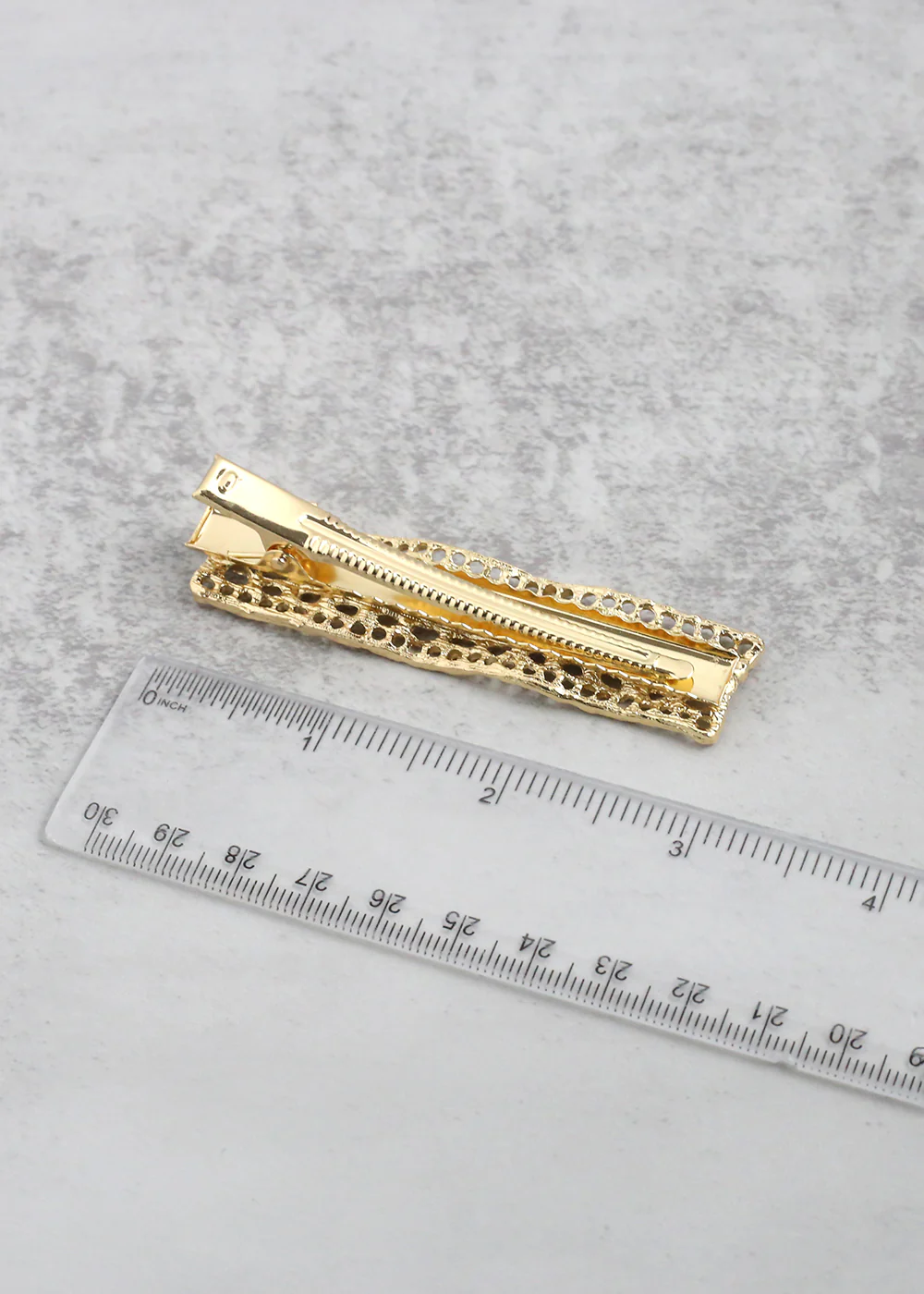 Textured Wavy Rectangular Hair Clip - Mrs Treak