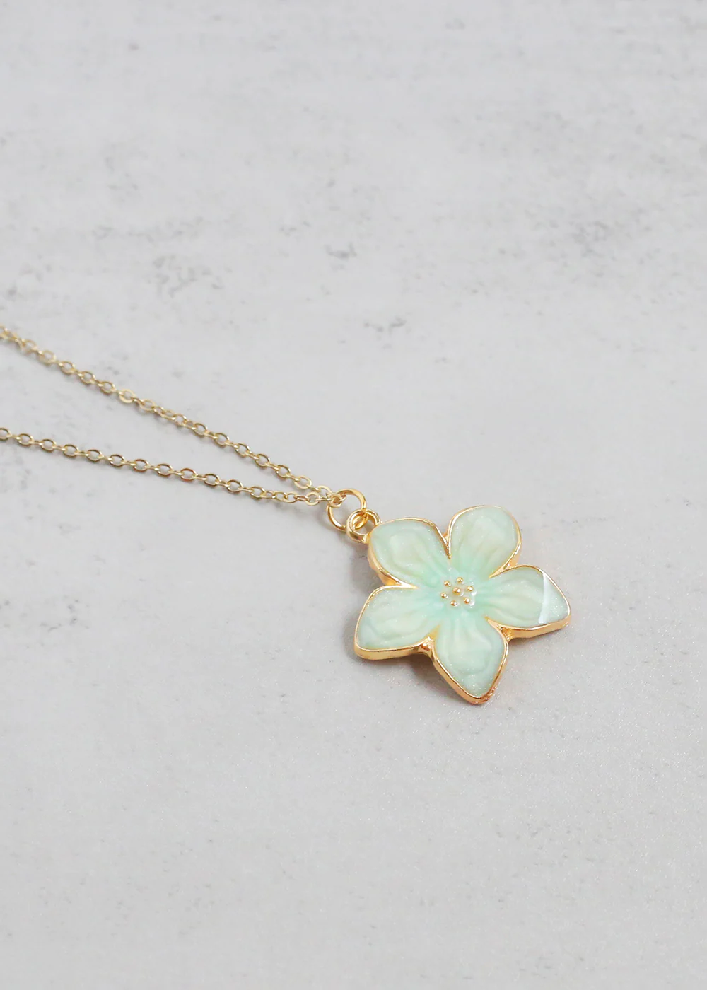 Floral Pendant Necklace - Mrs Treak