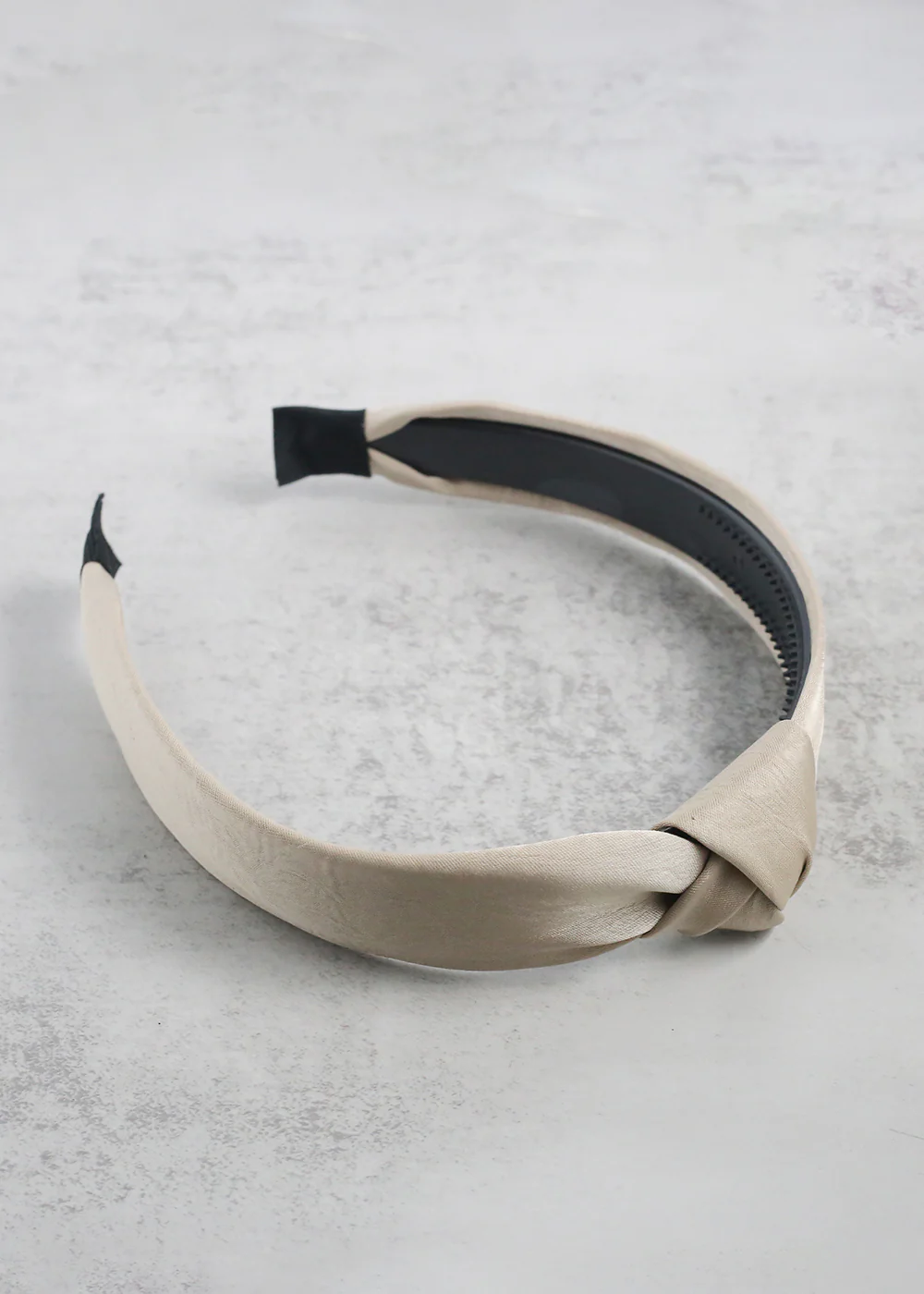 Chic Satin Knotted Headband - Mrs Treak
