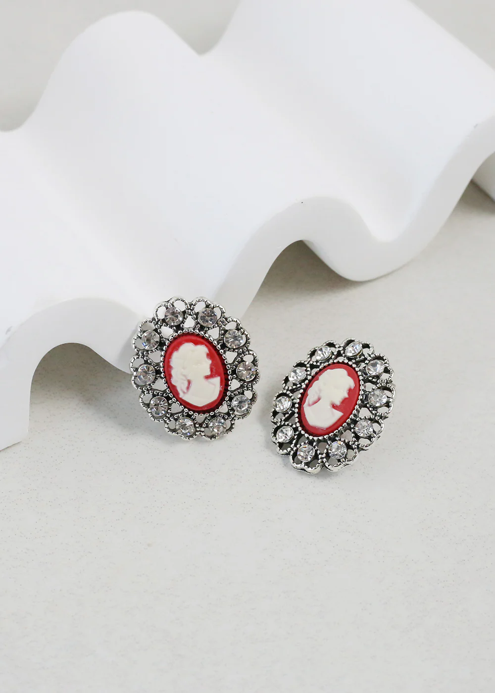 Vintage-Inspired Cameo Earrings - Mrs Treak