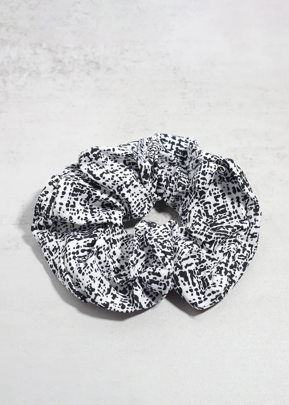 Tweed Large Scrunchie - Mrs Treak