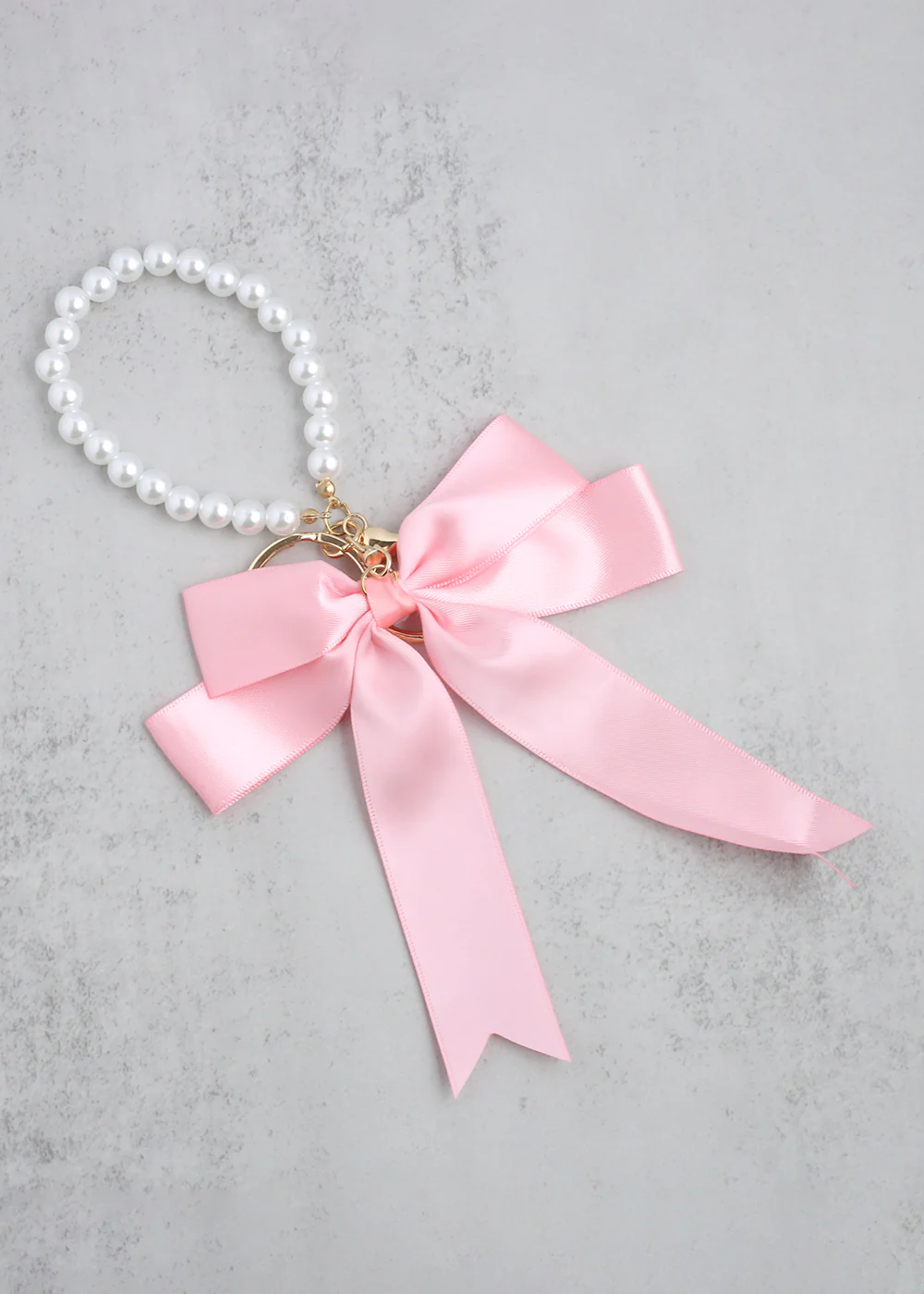Elegant Bow Pearl Keychain - Mrs Treak