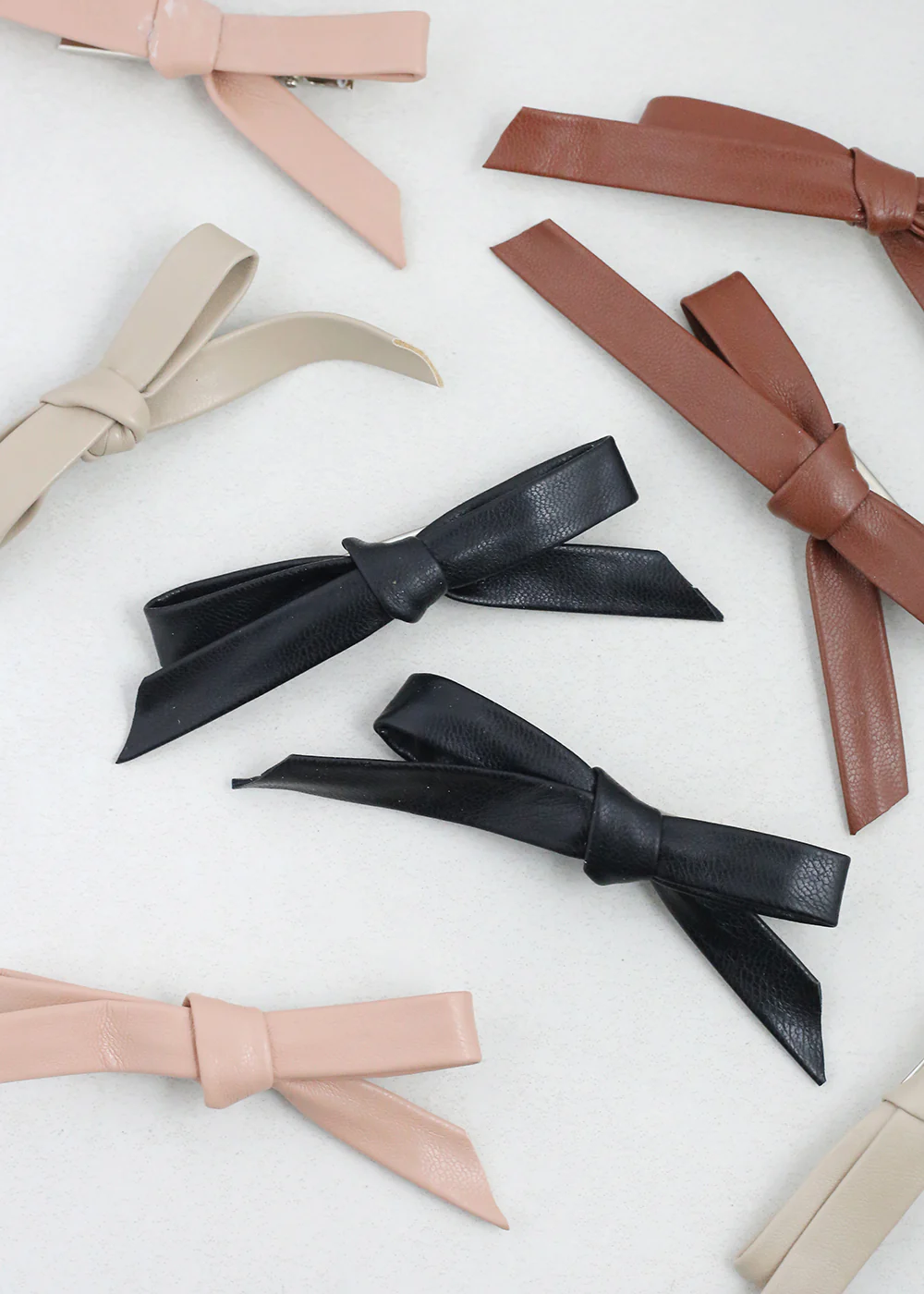 2 PC Chic Faux Leather Bow Hairclip - Mrs Treak