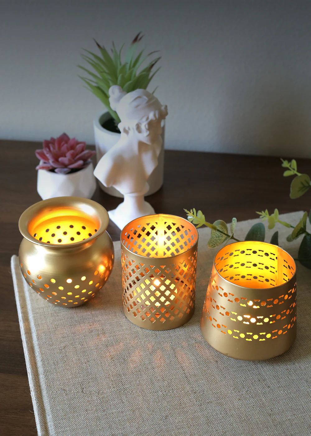 Official Key Items A+ Tealight Holders - Mrs Treak