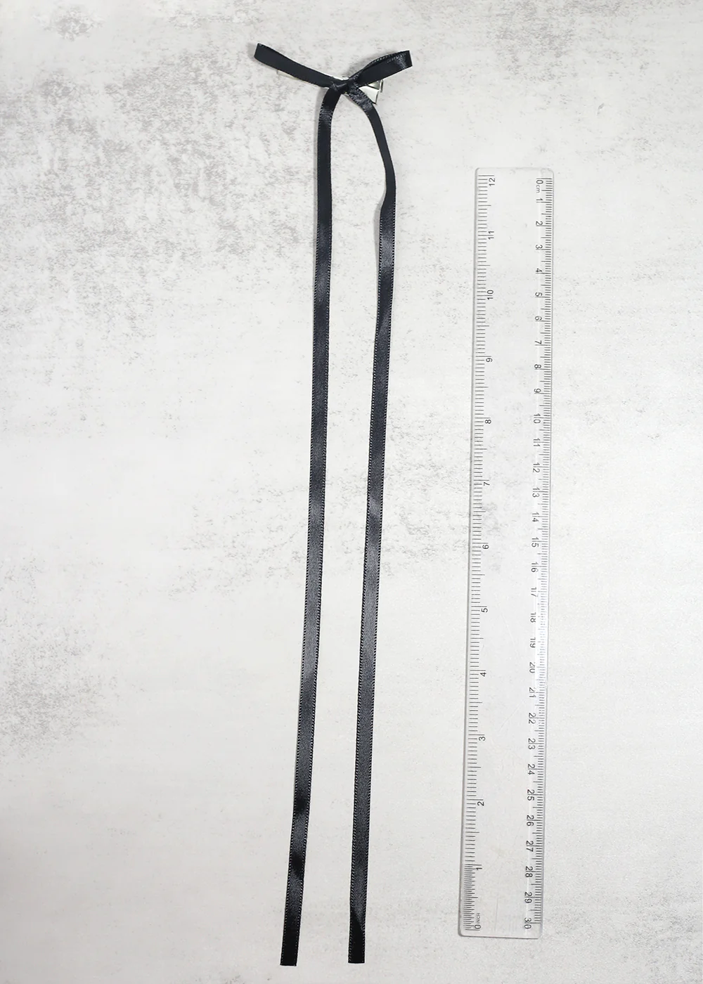 2 PC Long Thin Bow Hairclips - Mrs Treak