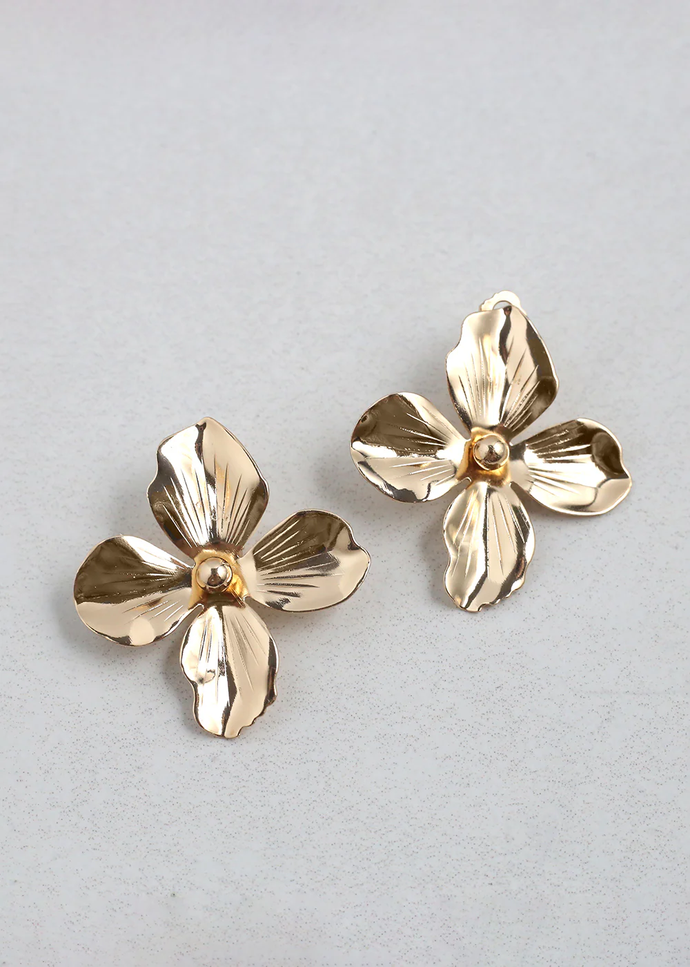 Elegant Floral Clip-On Earrings - Mrs Treak