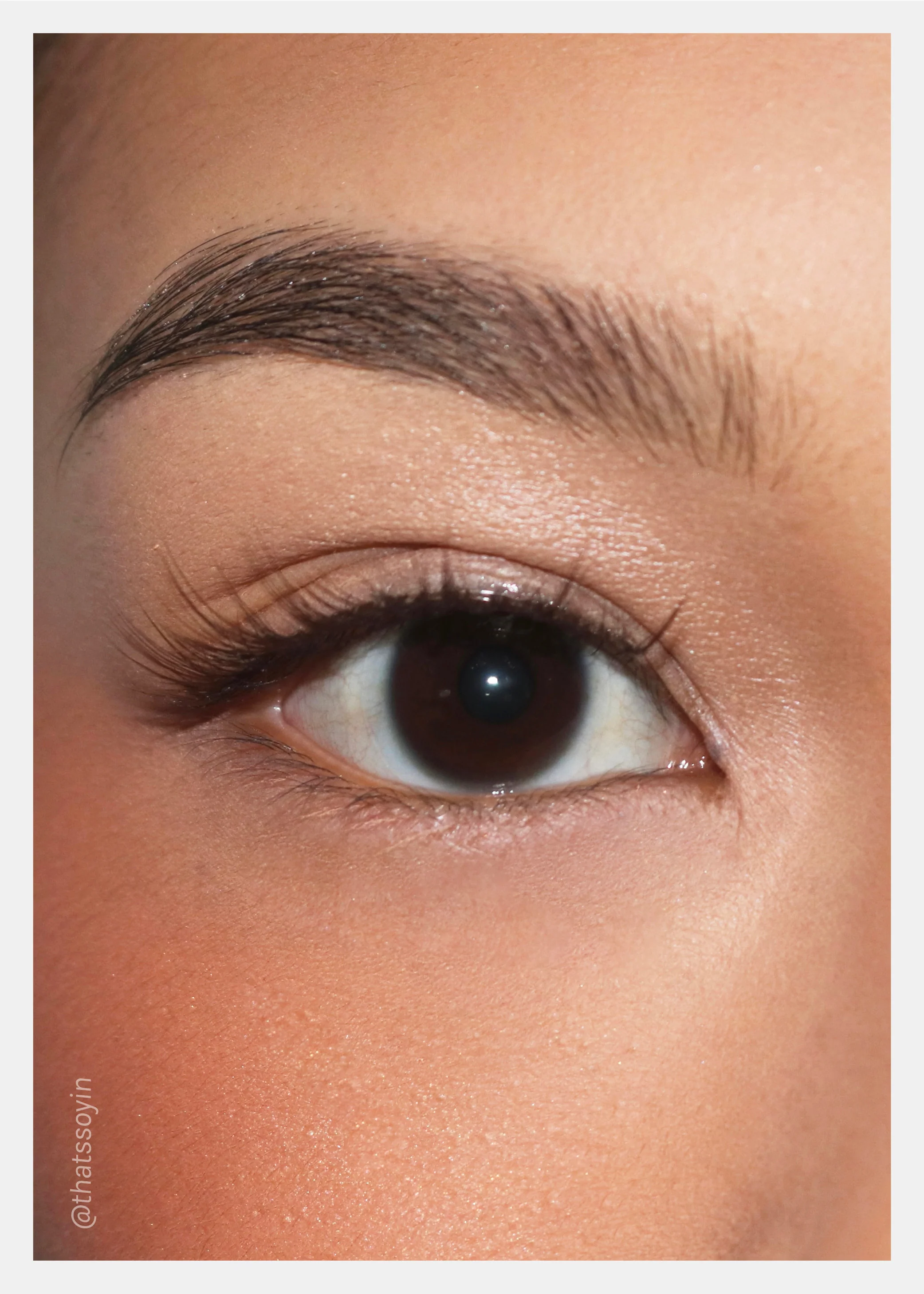 Nearly Naked Lashes �C Alluring - Mrs Treak