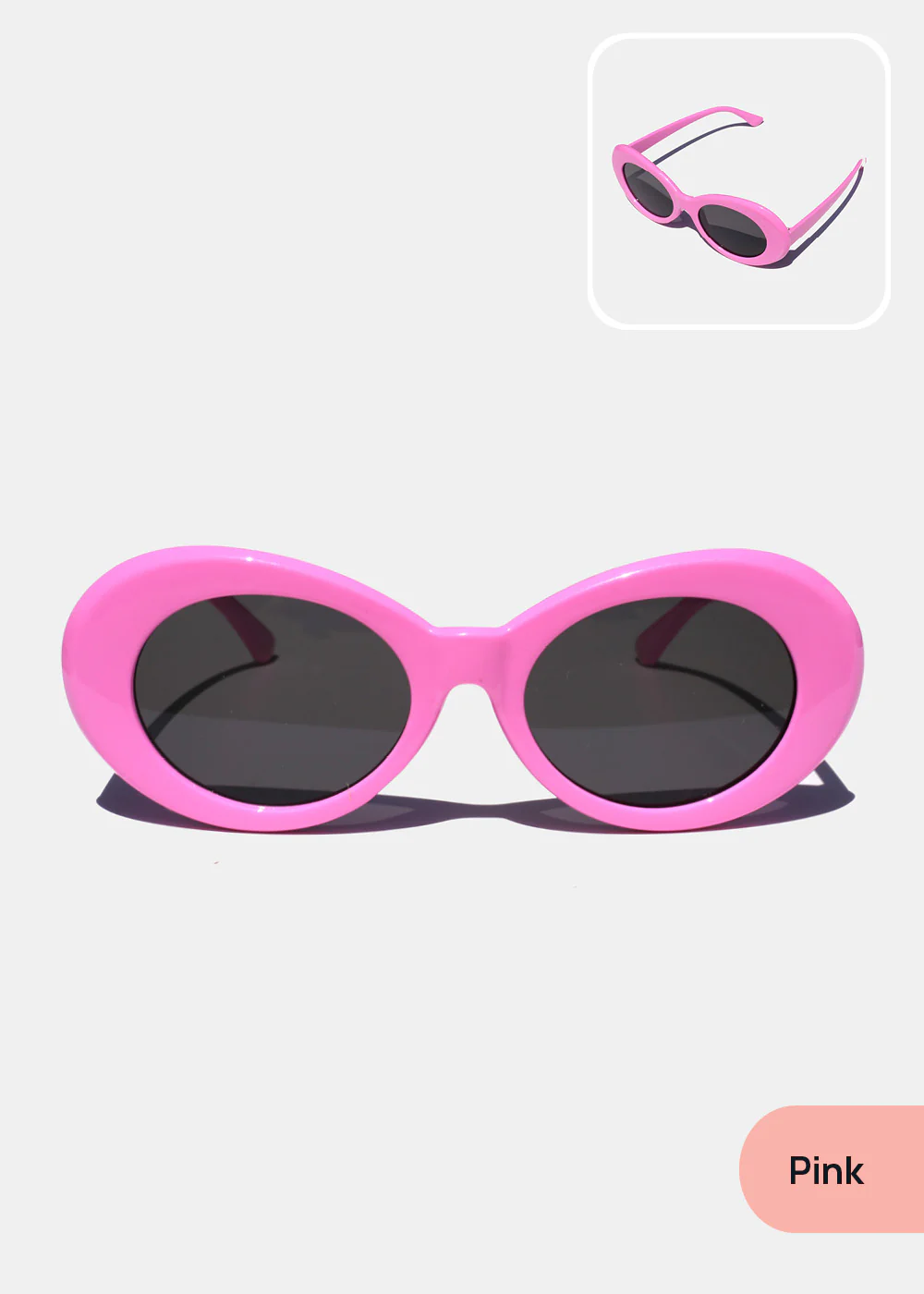 Retro Oval Glasses - Mrs Treak