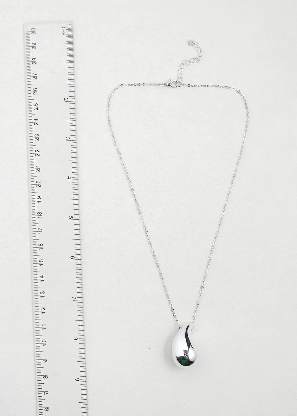 Elegant Drop Pendant Necklace - Mrs Treak