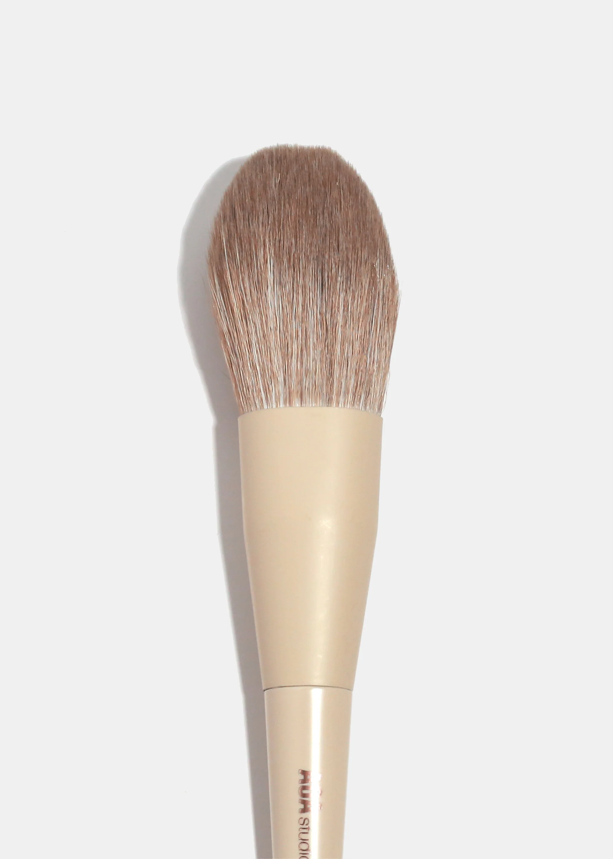 AOA Hero Single Brush �C F28 Large Face Brush - Mrs Treak