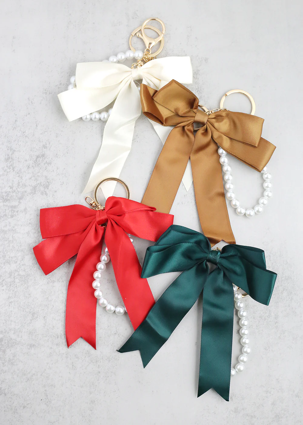 Elegant Bow Pearl Keychain - Mrs Treak