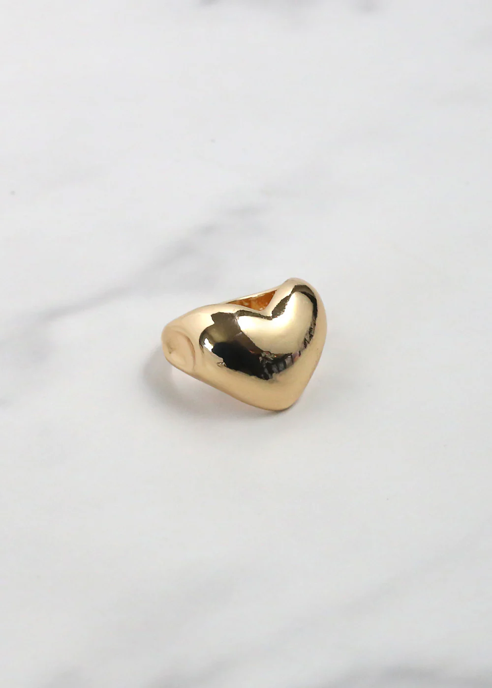 Chic Heart Ring - Mrs Treak