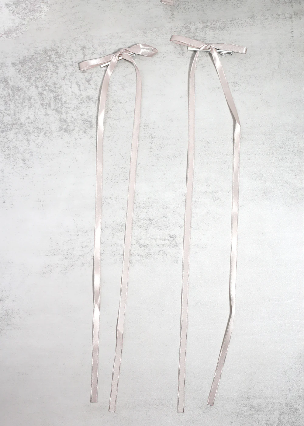 2 PC Long Thin Bow Hairclips - Mrs Treak