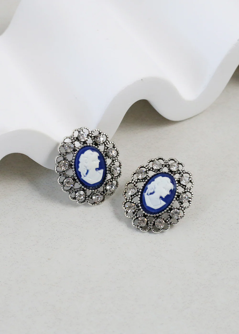 Vintage-Inspired Cameo Earrings - Mrs Treak