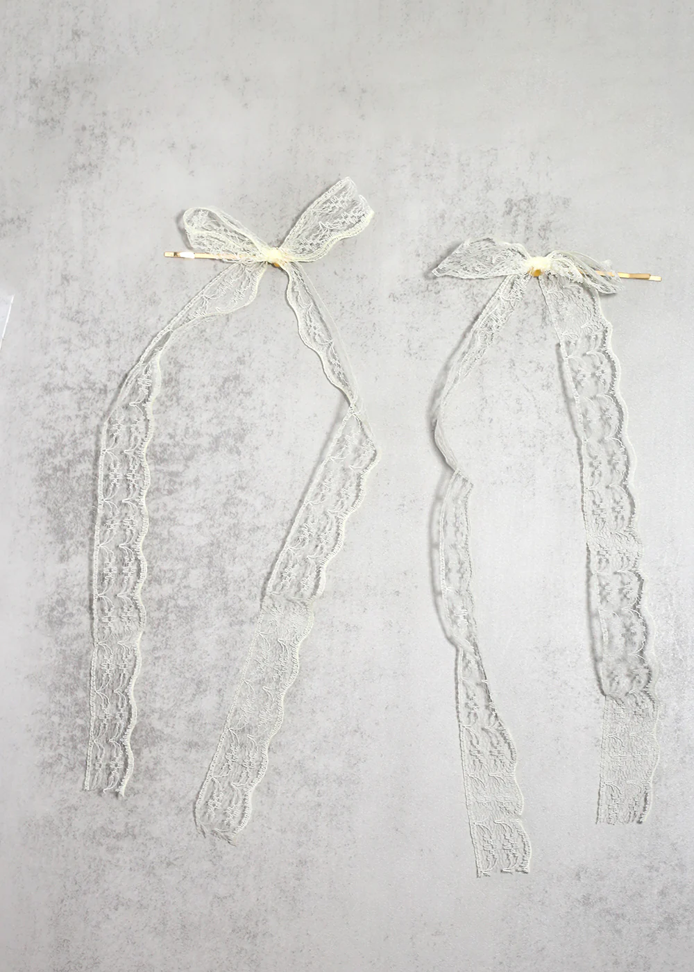 2 PC Long Lace Hairclips - Mrs Treak