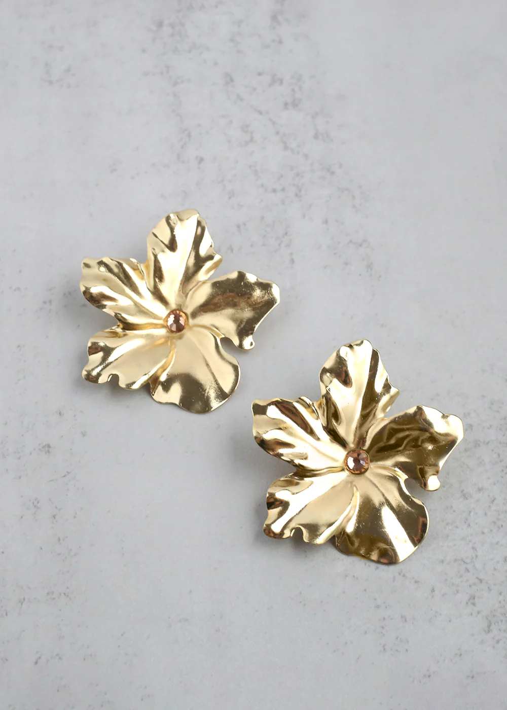 Gold Cayena Flower Clip-On Earrings - Mrs Treak