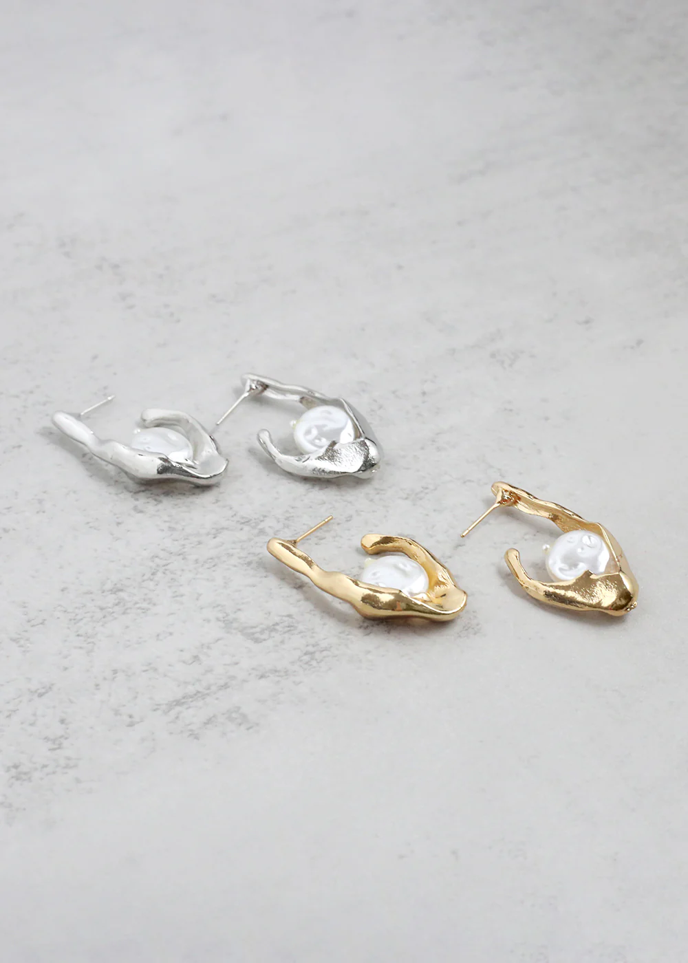 Modern Textured Pearl Dangle Earrings - Mrs Treak