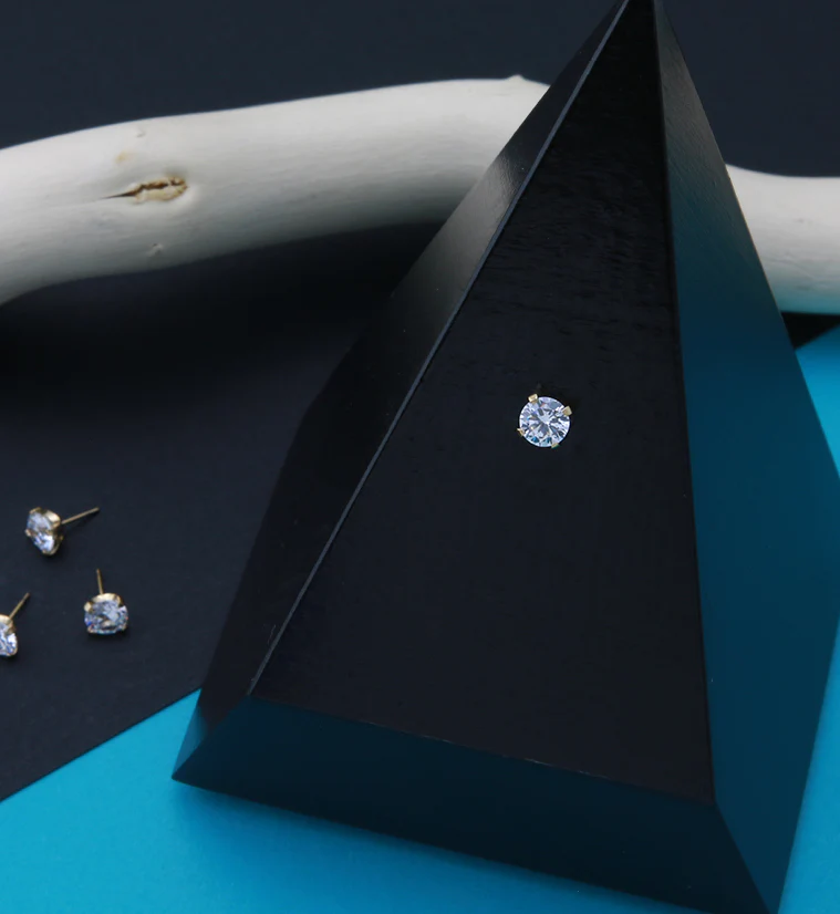 24kt Gold PVD Titanium Prong Set CZ Threadless Top - Mrs Treak