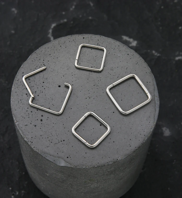 Square Titanium Hinged Segment Ring - Mrs Treak