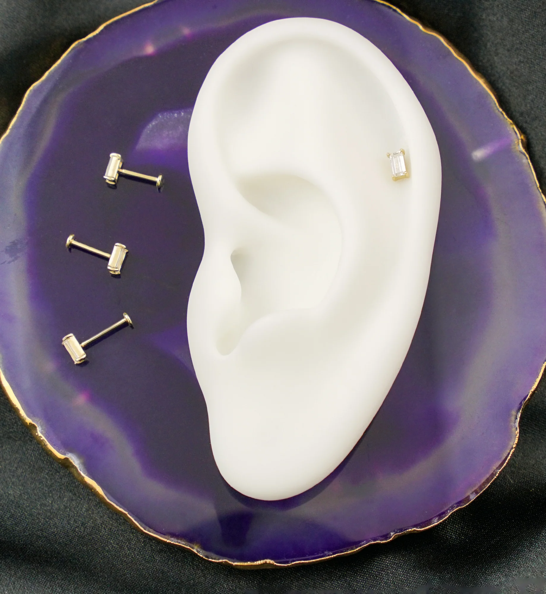 14kt Gold Baguette Clear CZ Flat Disk Threadless Labret - Mrs Treak