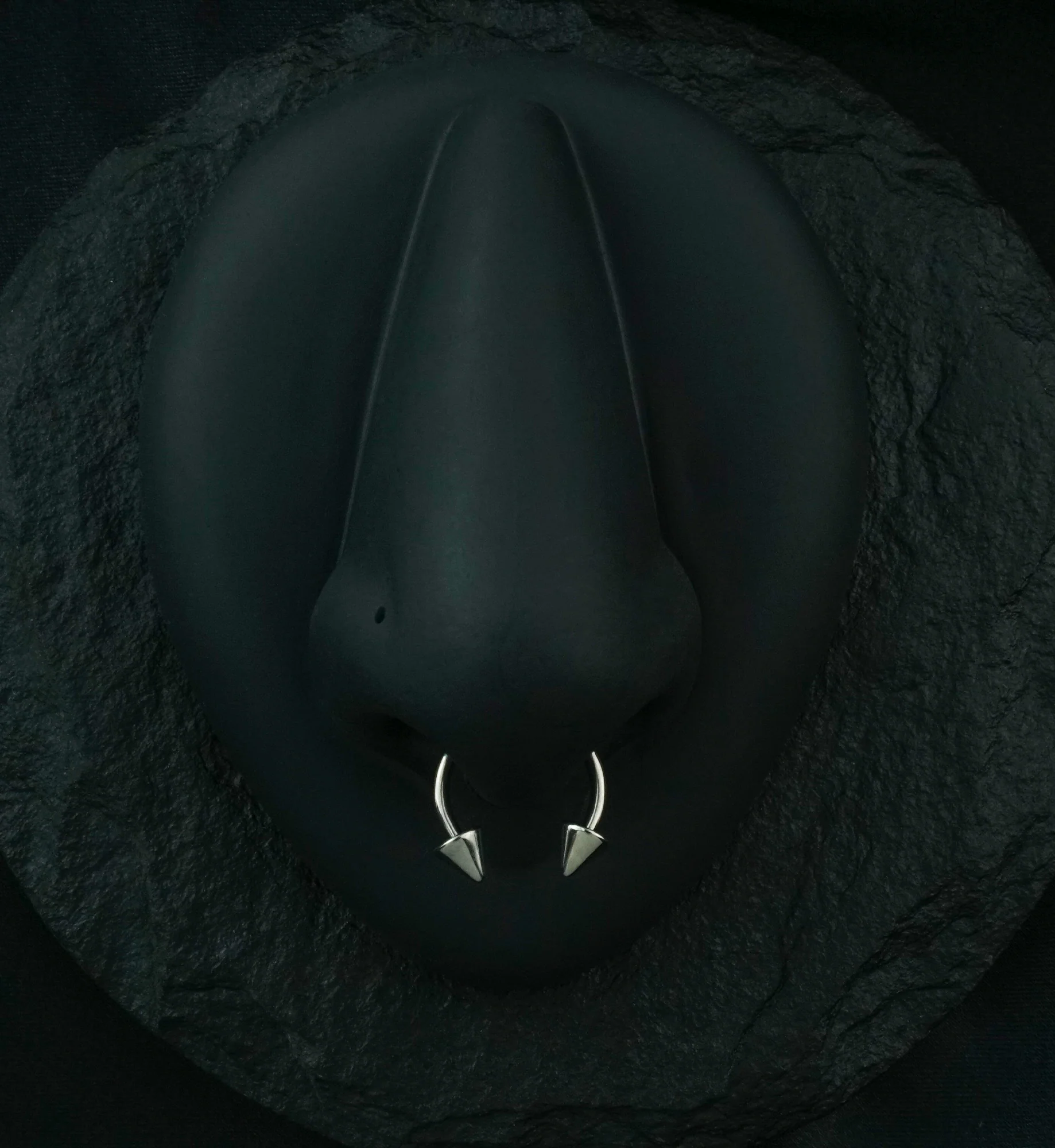 Titanium Spiked Circular Barbell - Mrs Treak