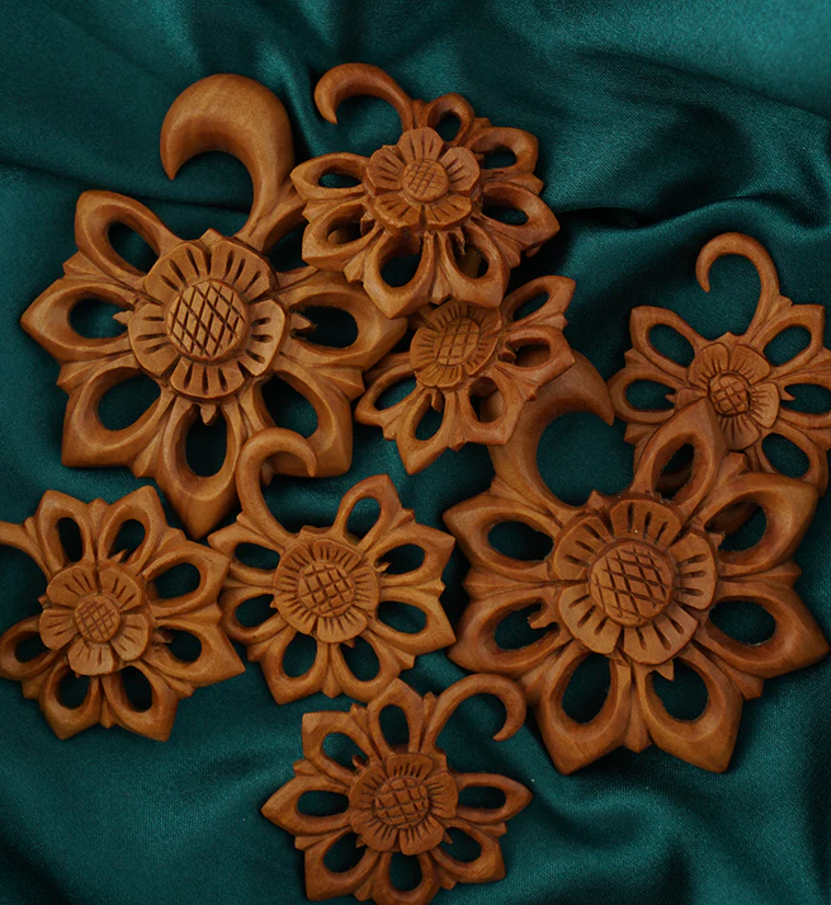Saba Wood Blooming Flower Hanger Plugs - Mrs Treak