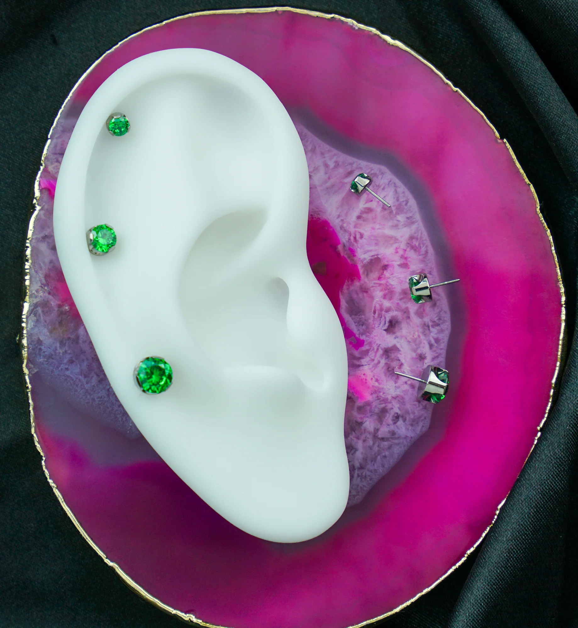 Emerald Green Dome CZ Titanium Threadless Top - Mrs Treak