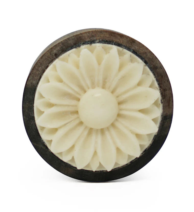 Areng Wooden Plugs With Carved Bone Daisy Flower Inlay - Mrs Treak