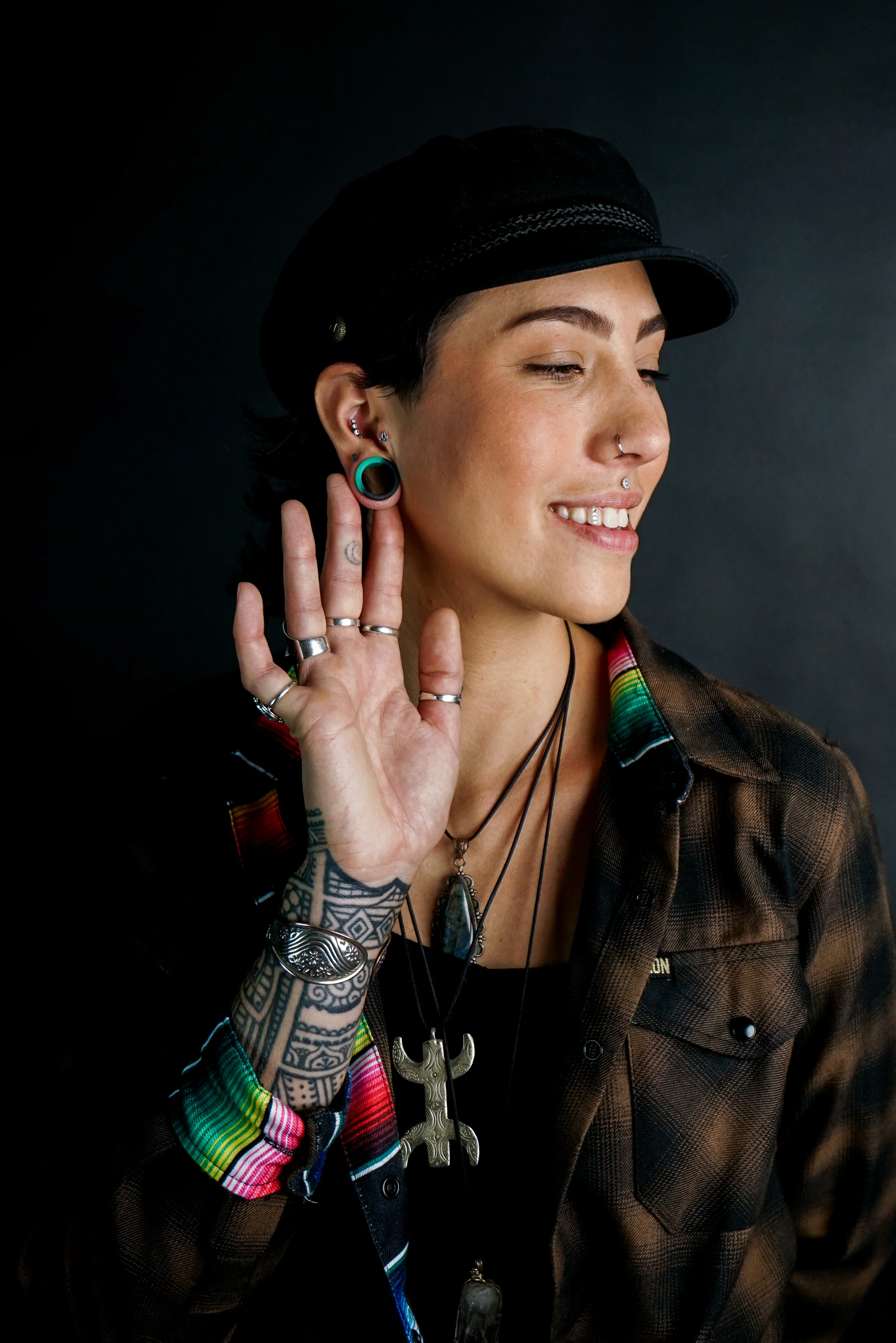 Emerald And Black Double Flare Silicone Tunnel Plugs - Mrs Treak