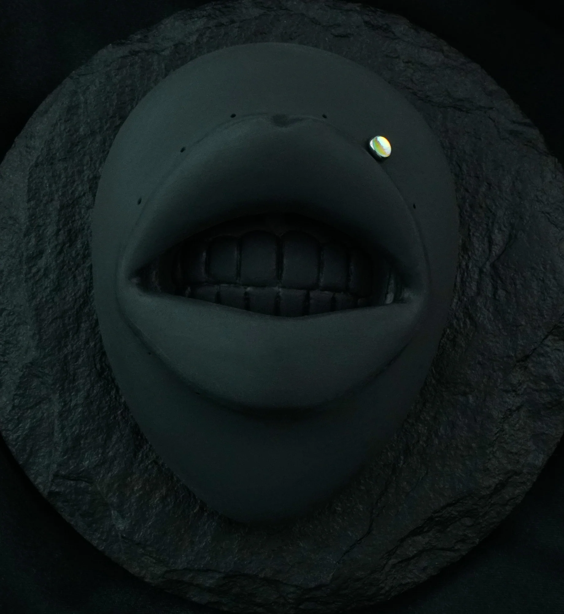 Aura Labret Post - Mrs Treak