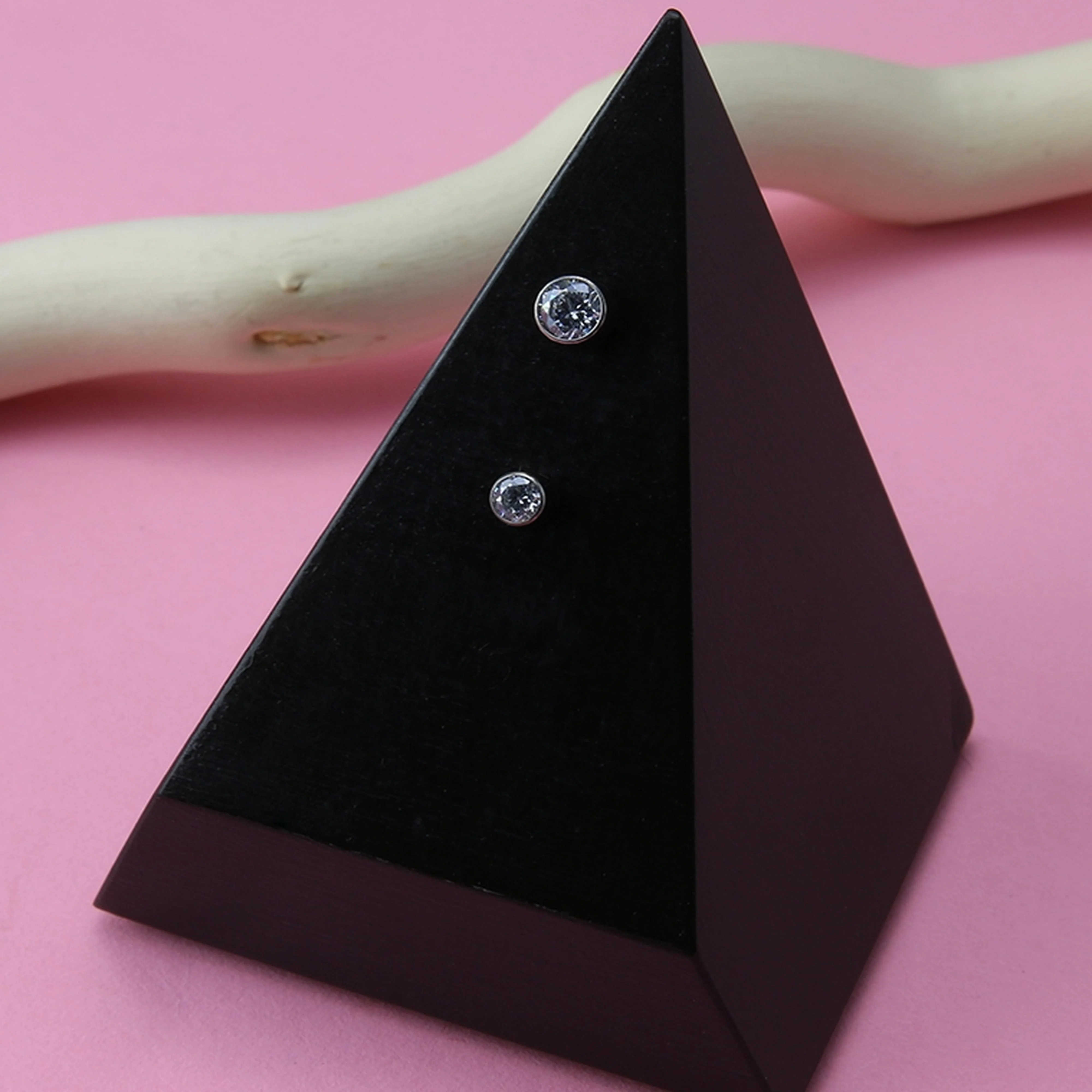 Clear CZ Flat Bezel Titanium Threadless Top - Mrs Treak