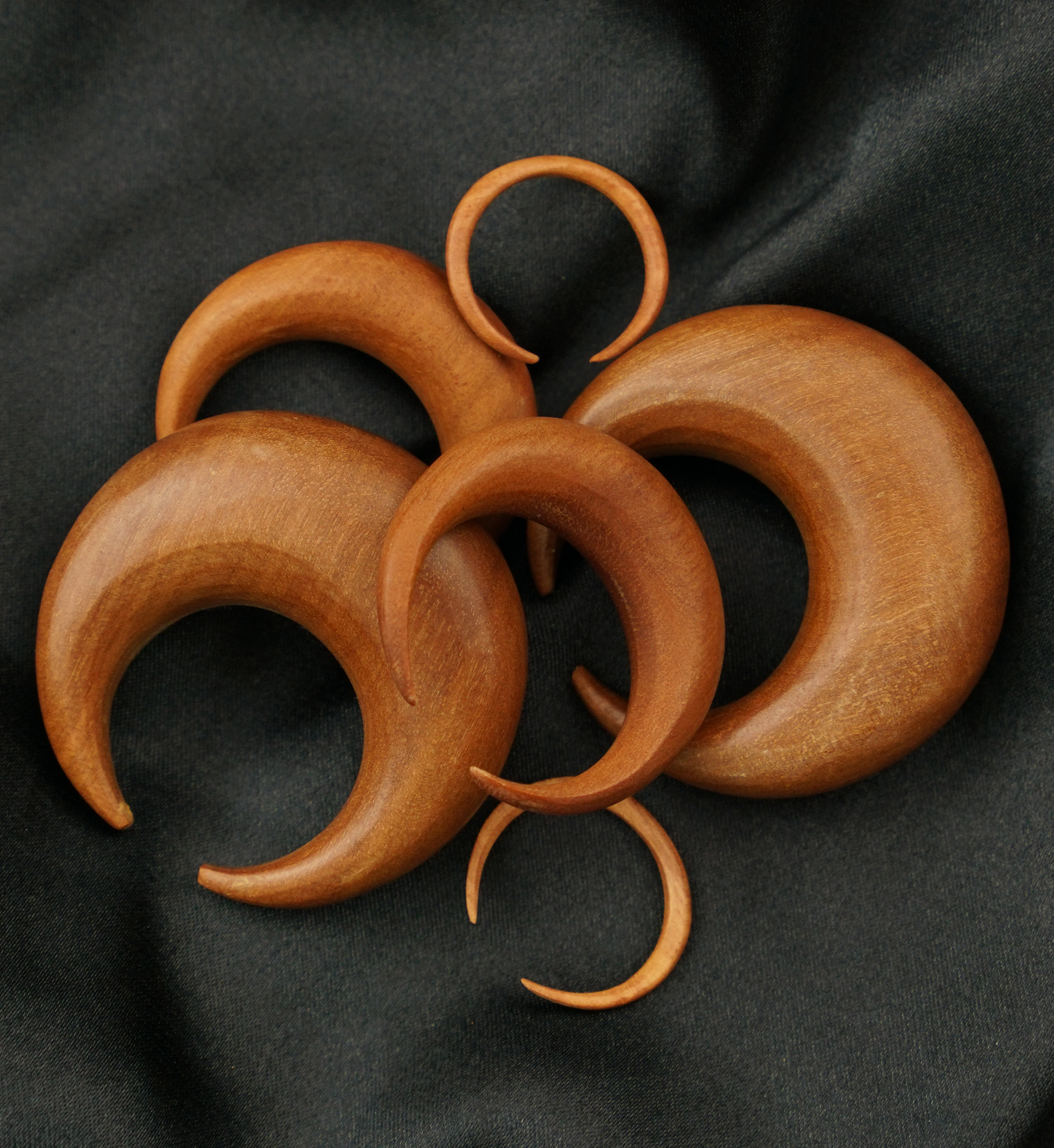 Saba Wooden Pinchers - Mrs Treak