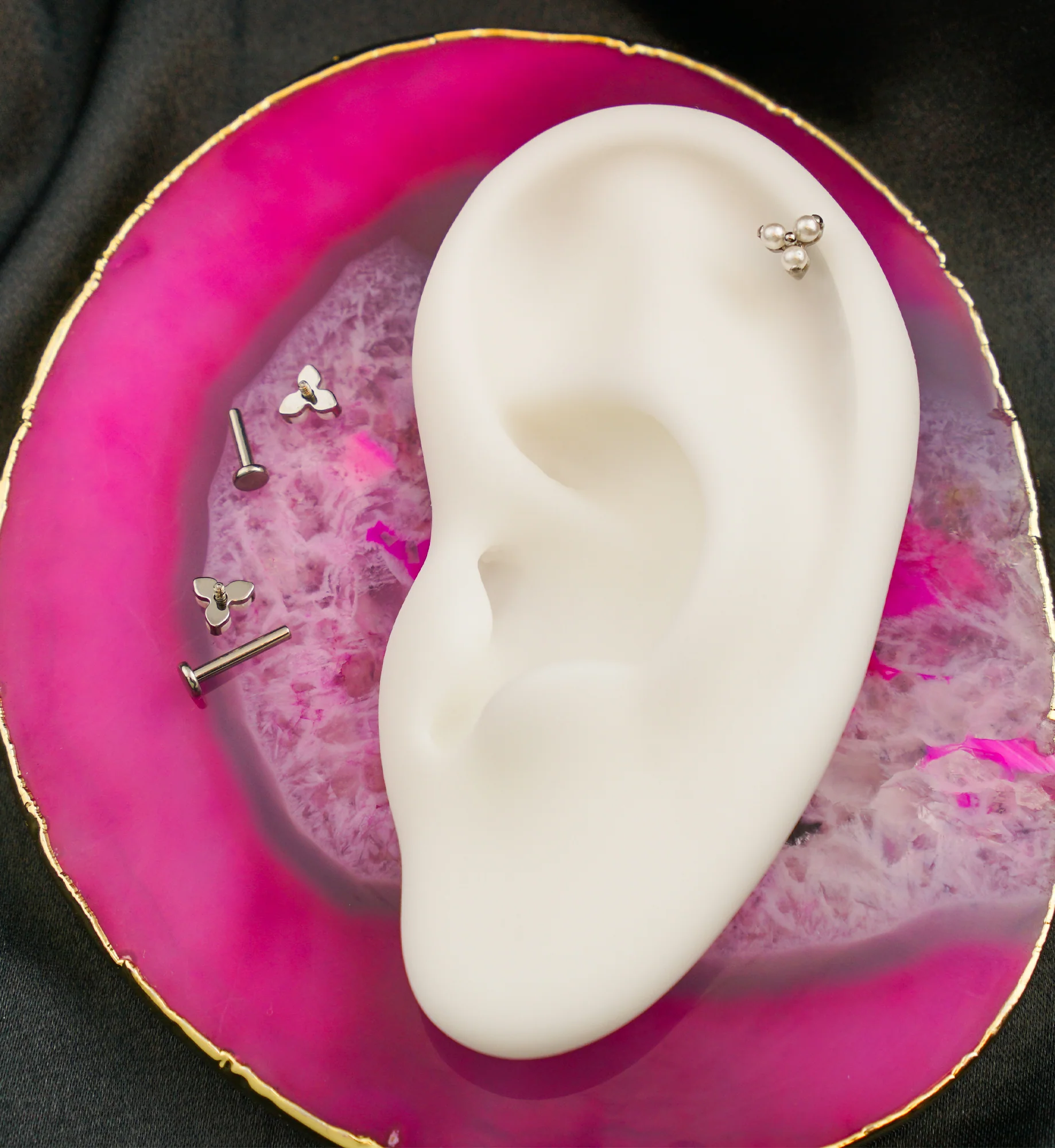 Trinity Pearl Internally Threaded Titanium Labret - Mrs Treak