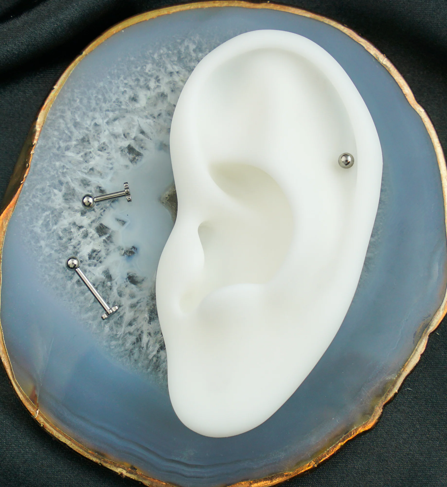 Ball Top Internally Threaded Titanium Flower Back Labret - Mrs Treak