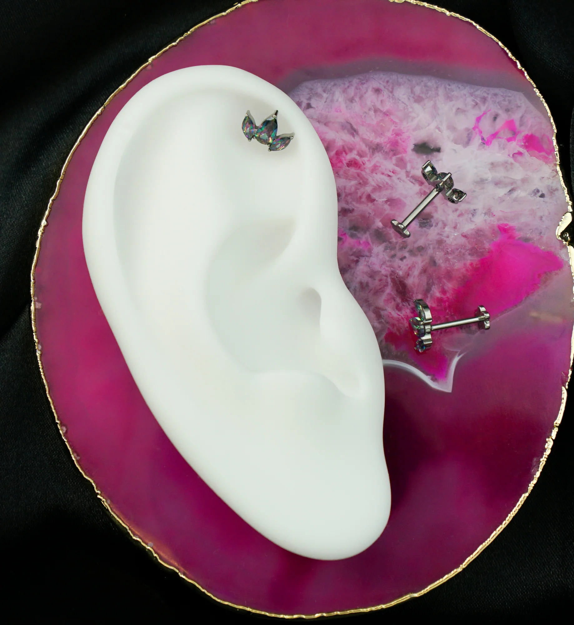 Sepal Black Aurora CZ Flower Back Titanium Threadless Labret - Mrs Treak