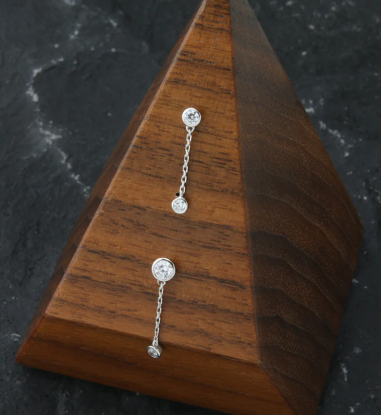 14kt White Gold Round Bezel CZ Dangle Chain Threadless Top - Mrs Treak