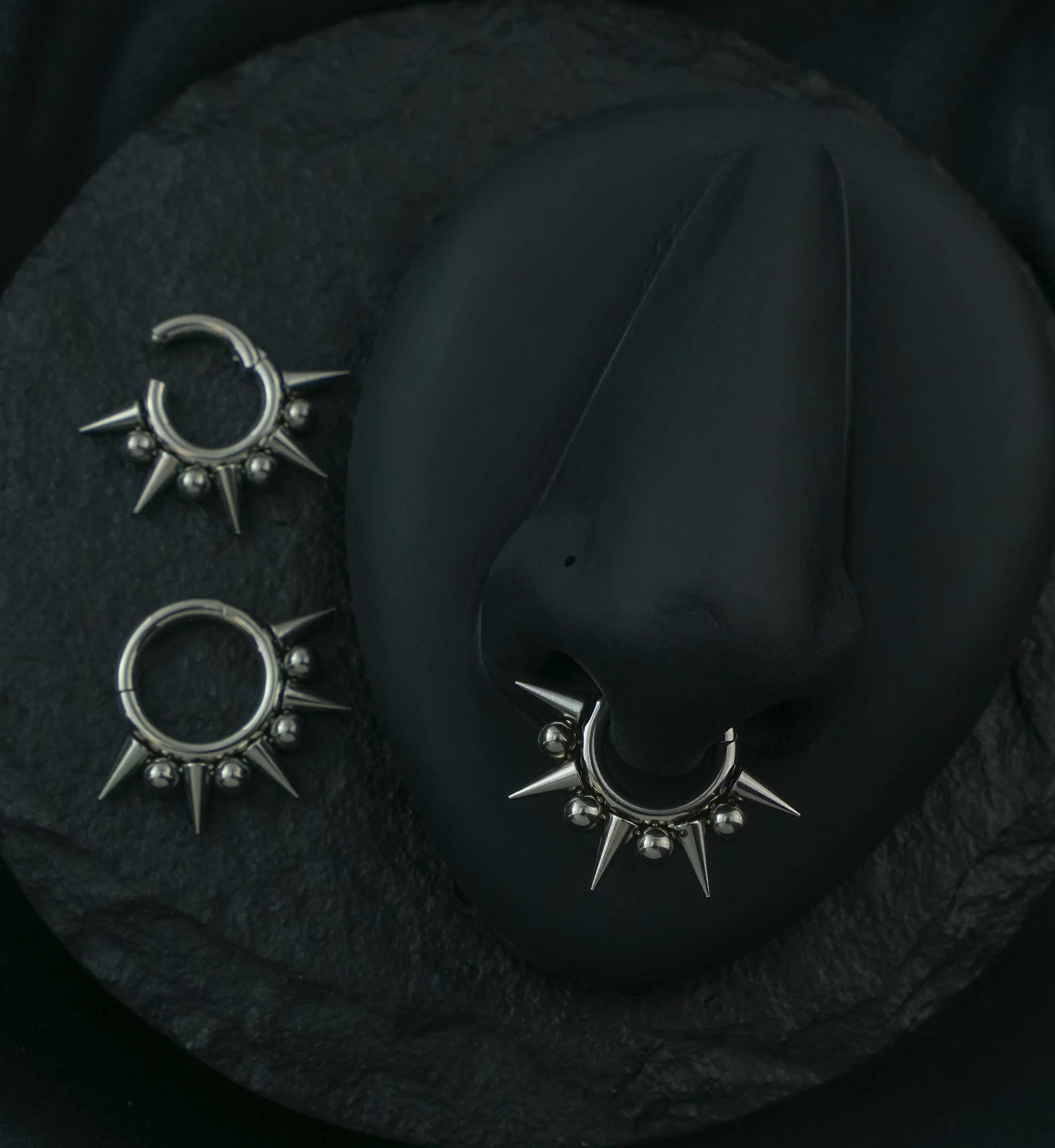 Spike And Ball Stainless Steel Hinged Segment Ring - Mrs Treak