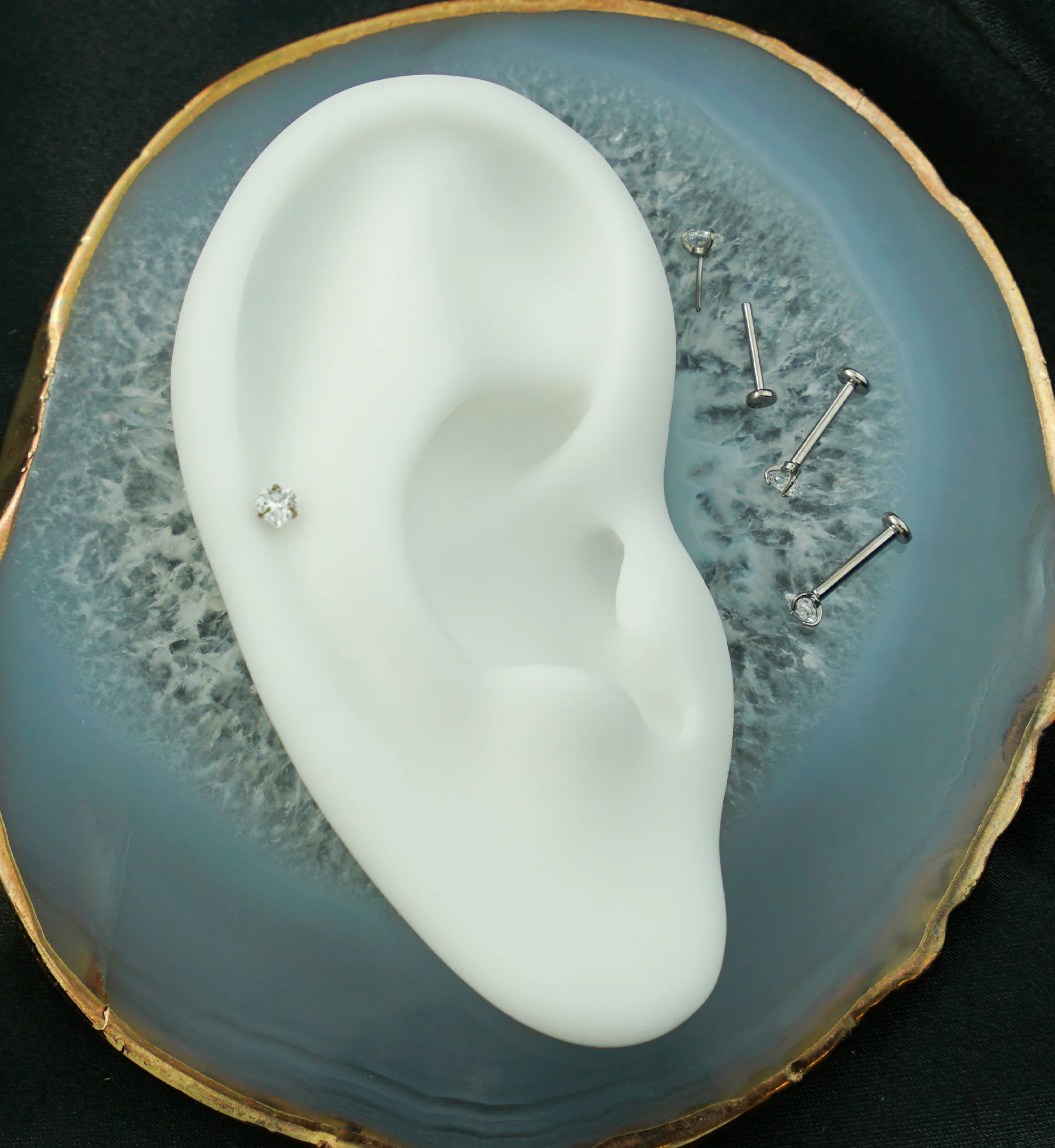 Heart Prong Clear CZ Titanium Threadless Labret - Mrs Treak