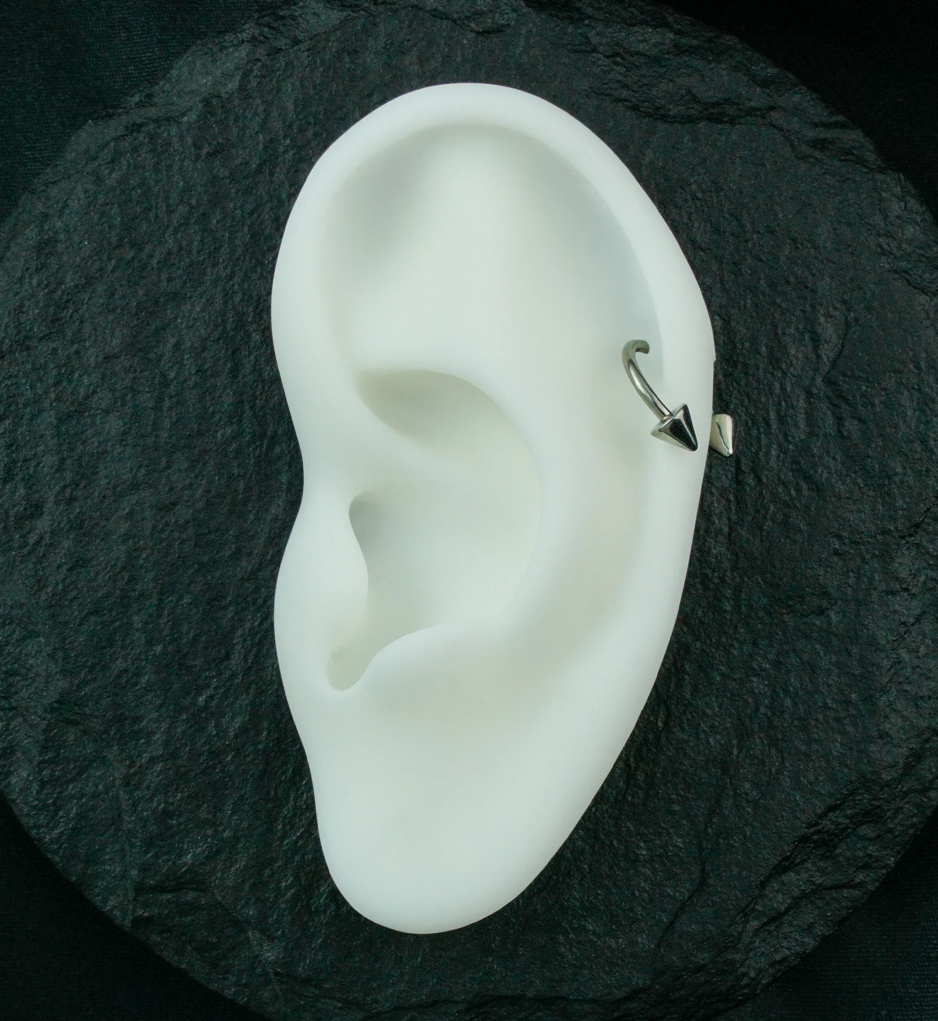 Titanium Spiked Circular Barbell - Mrs Treak