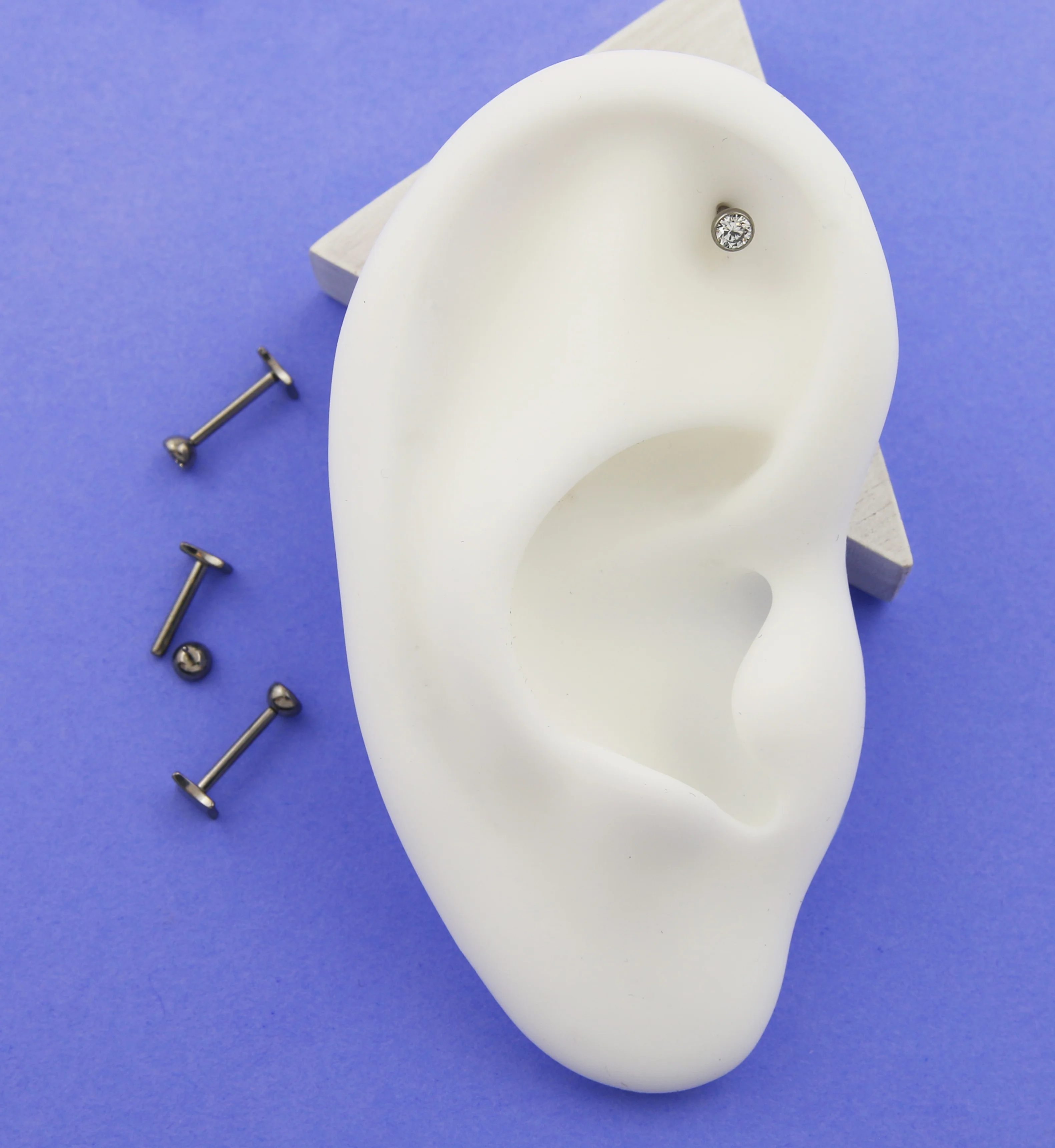 Bezel Clear CZ Rhombus Back Titanium Threadless Labret - Mrs Treak