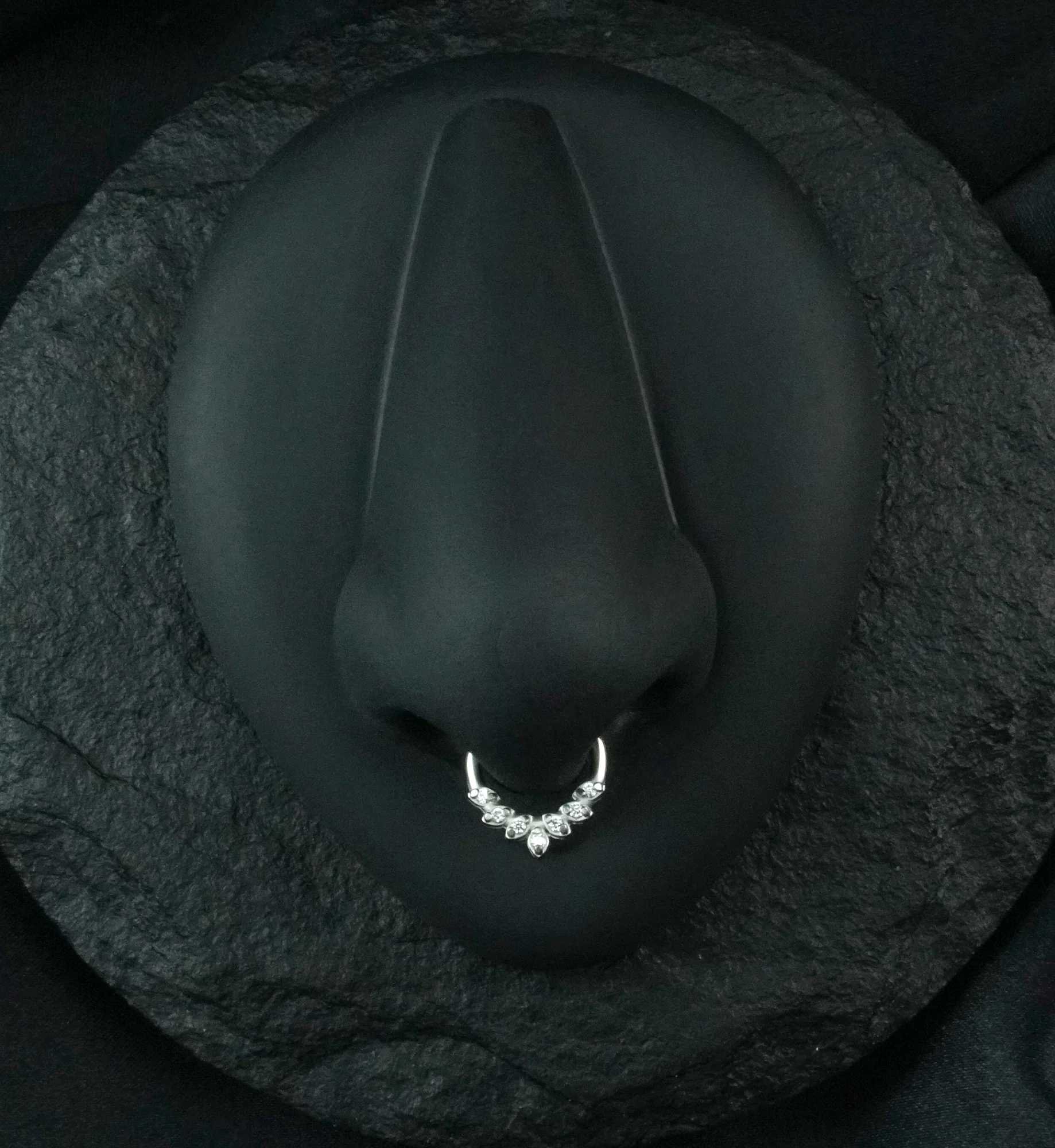 Frill CZ Hinged Segment Ring - Mrs Treak