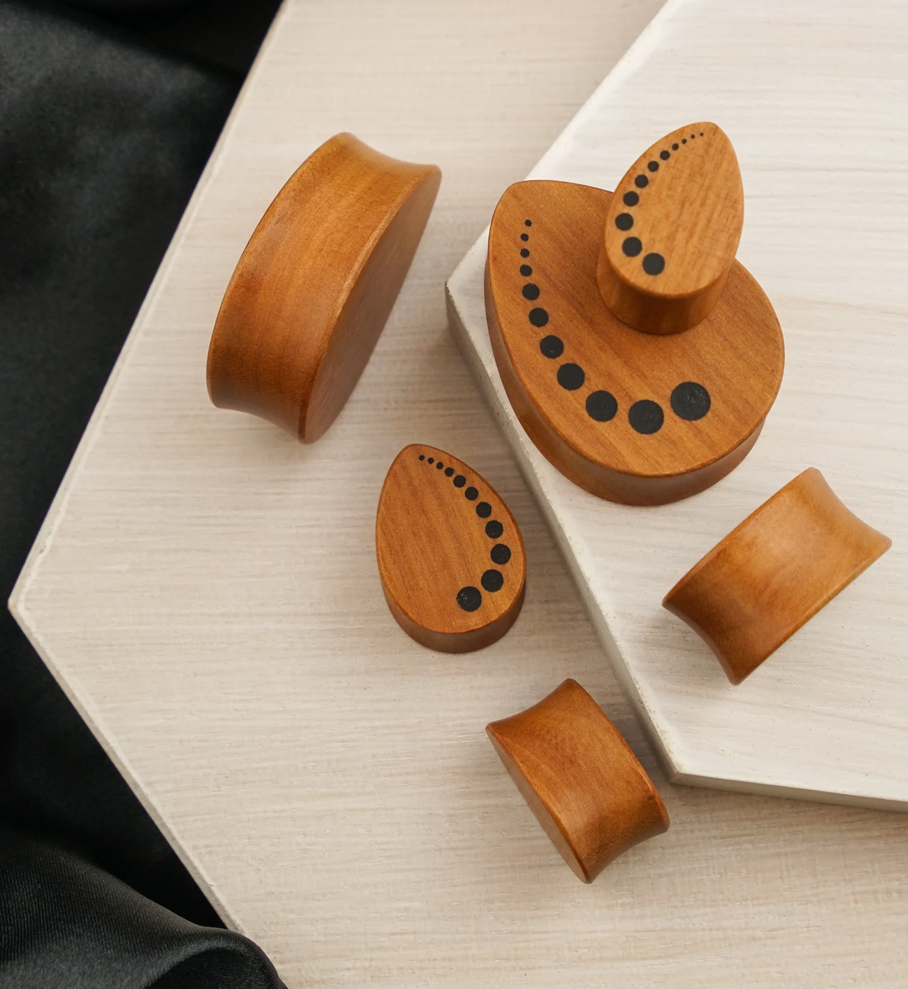 Alleyway Saba Wood Teardrop Plugs - Mrs Treak