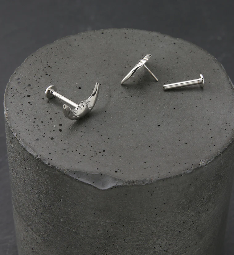 14kt White Gold Man On The Moon Crescent Threadless Labret - Mrs Treak