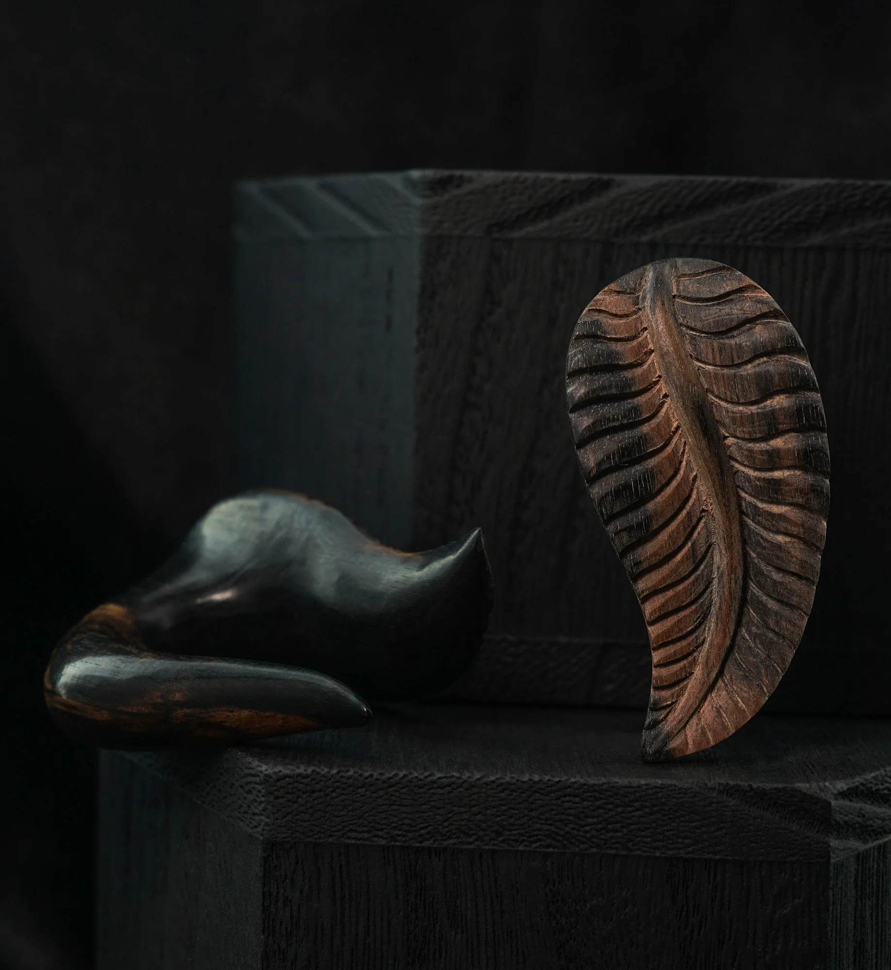 Wooden Leaf Hangers - Mrs Treak