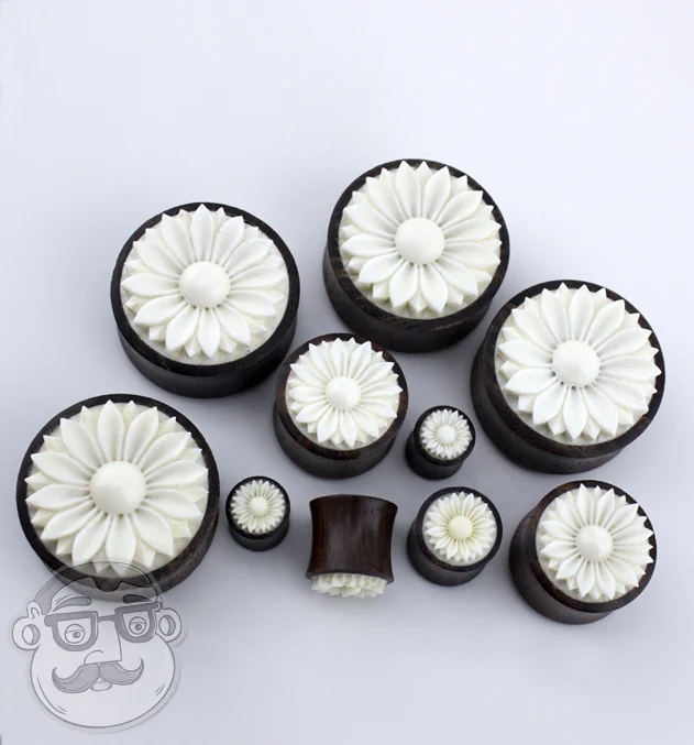 Areng Wooden Plugs With Carved Bone Daisy Flower Inlay - Mrs Treak