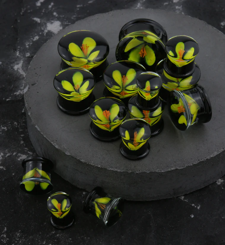 Yellow Poppy Flower Black Glass Double Flare Plugs - Mrs Treak