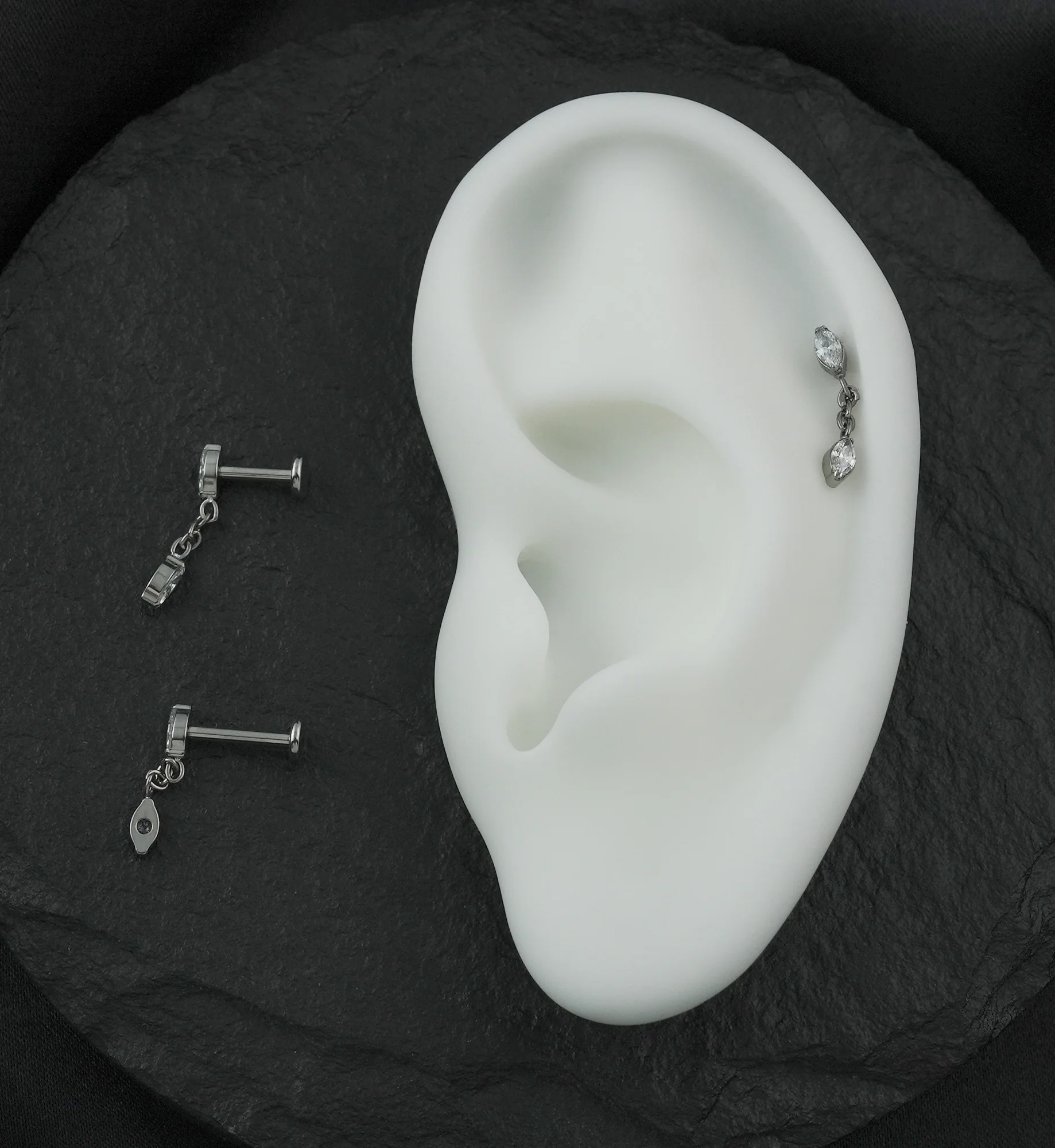 Teardrop Chain Link Dangle Clear CZ Internally Threaded Titanium Labret - Mrs Treak